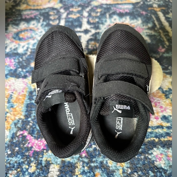 PUMA toddler sz 8 patent edge sneaker - Picture 6 of 17